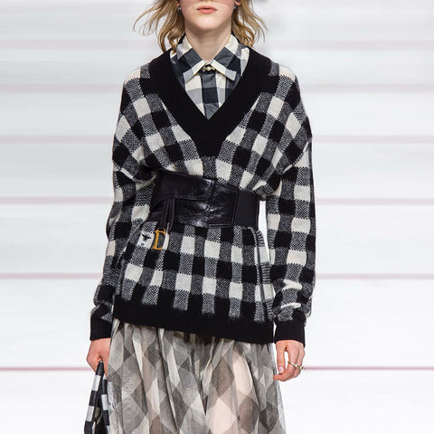 Runway Sweater 2019 Fall Winter Vintage Women V neck White Black Plaid Loose Pullover Sweater Knitted Sweater Ladies  Jumper